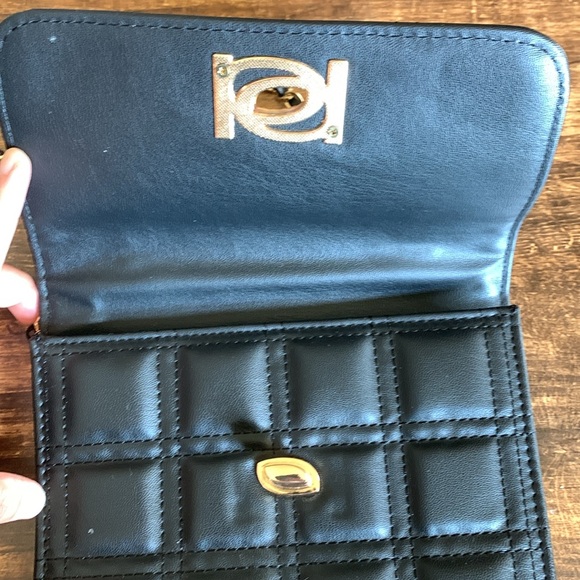 BEBE BLACK QUILTED CROSSBODY BAG - Picture 2 of 9